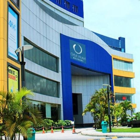 Rose Valley Orbit Hotel Силигури Экстерьер фото